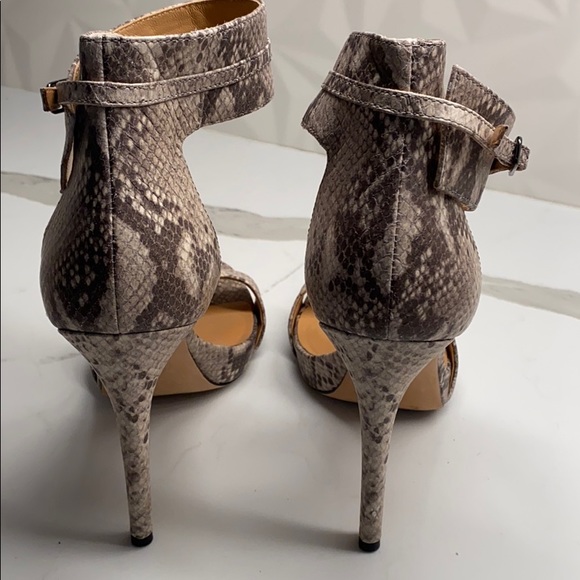 Halston leather heel with snakeskin pattern - Picture 3 of 7